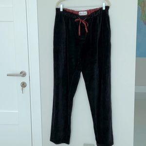 Luxurious Robert Graham men’s lounge pants . NWOT . Black velvet velour. Size XL